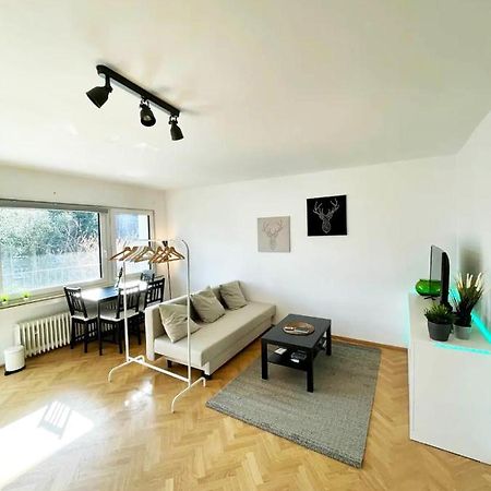 Cozy Apartment With Kitchen + Balcony New! Essen Exteriér fotografie