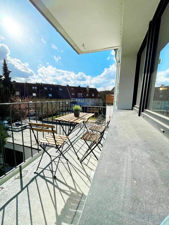 Cozy Apartment With Kitchen + Balcony New! Essen Exteriér fotografie